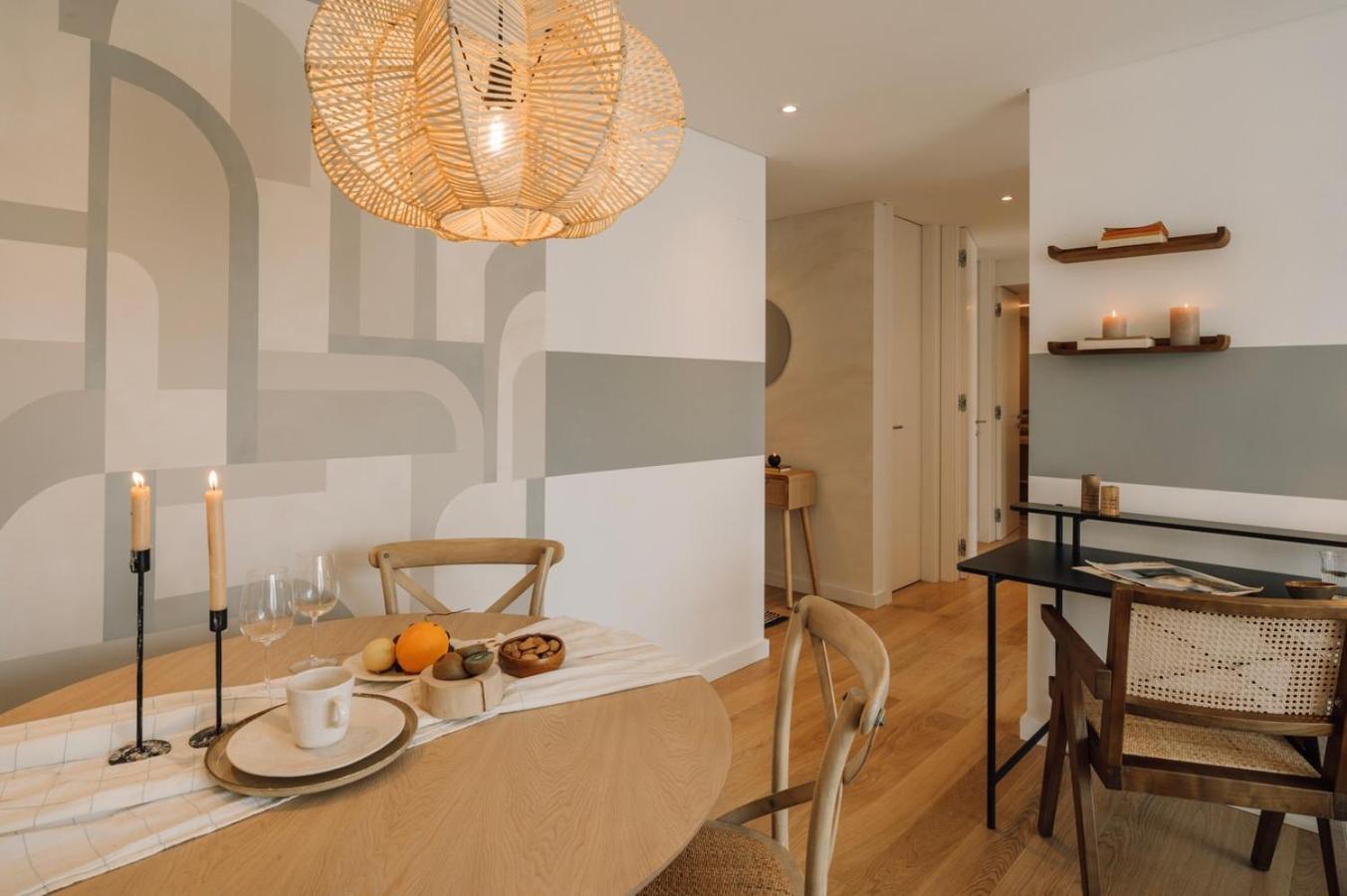 Trocchia - 1 Bedroom And Parking In Alvalade Lejlighed *